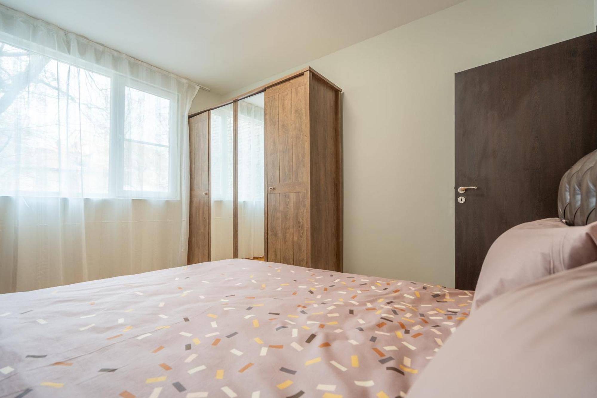 Pirotska 2-Bedroom 100M2 Apartment In Sofia Center Exterior foto